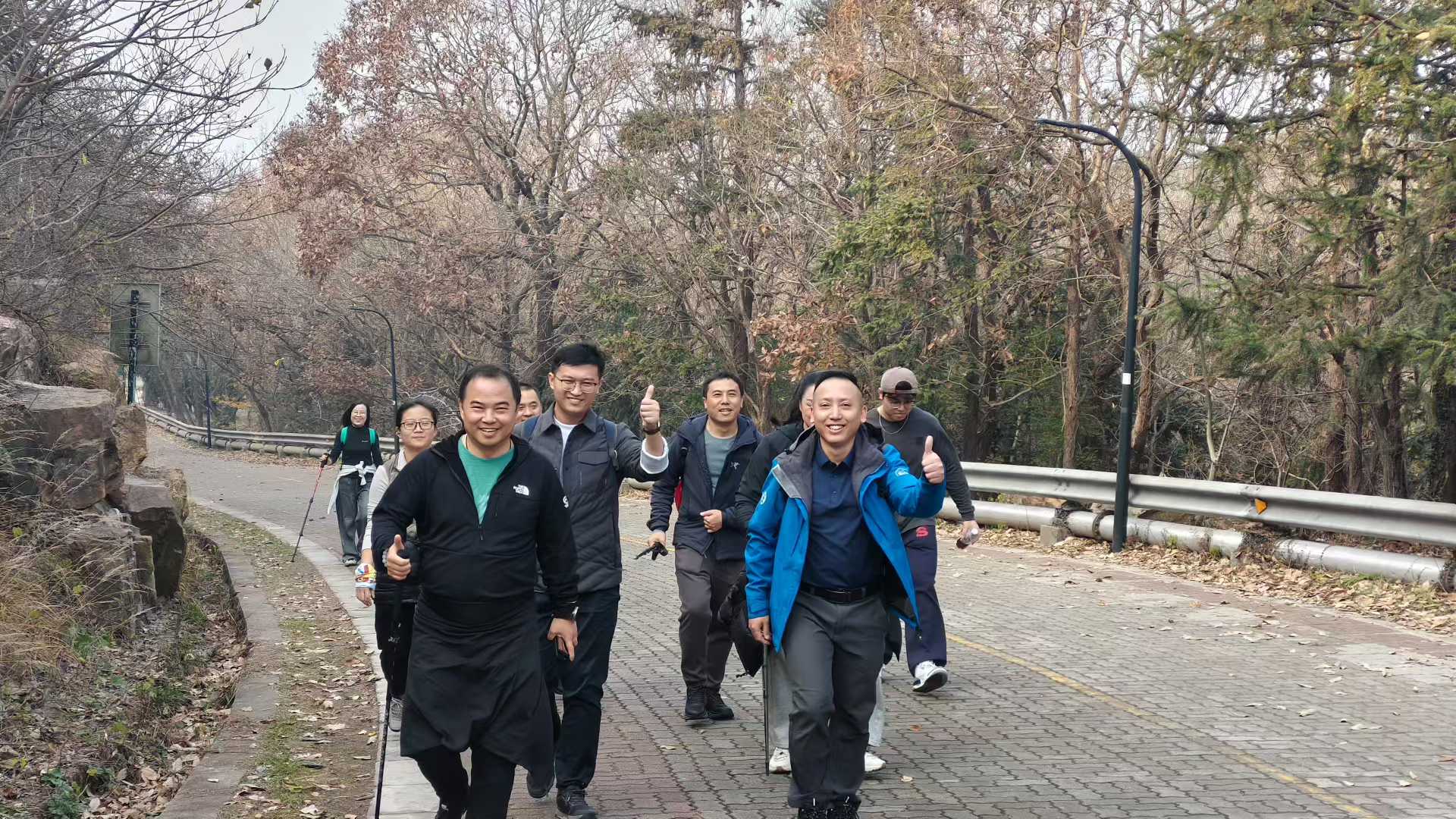 微信图片_2025-12-22_142432_597.jpg 微信图片_2025-12-22_142432_597.jpg